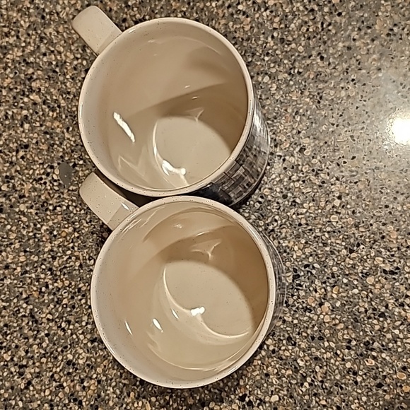 2 STUNNING POTTERS CORNER MUGS - Picture 4 of 8